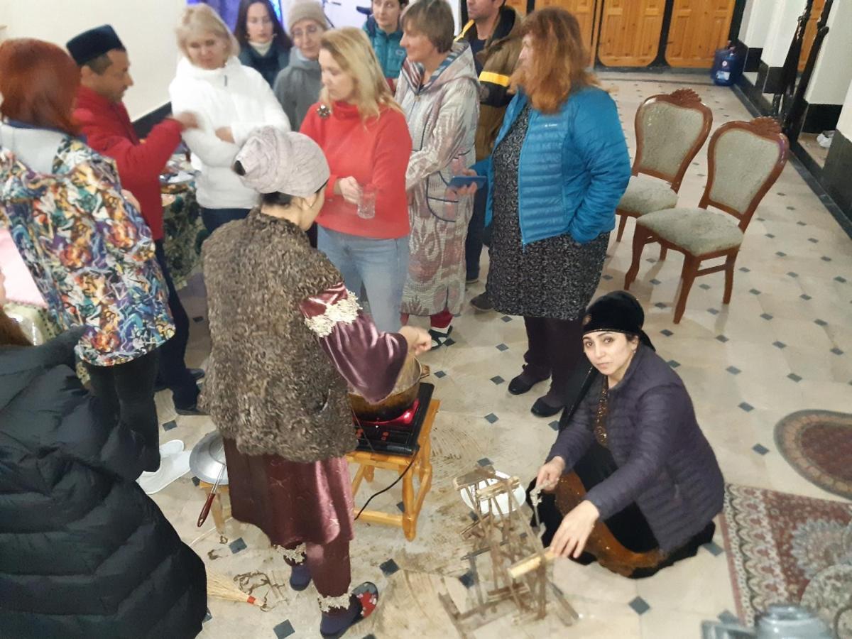 Hotel Rizqiro'Z Boutique Buchara Buitenkant foto