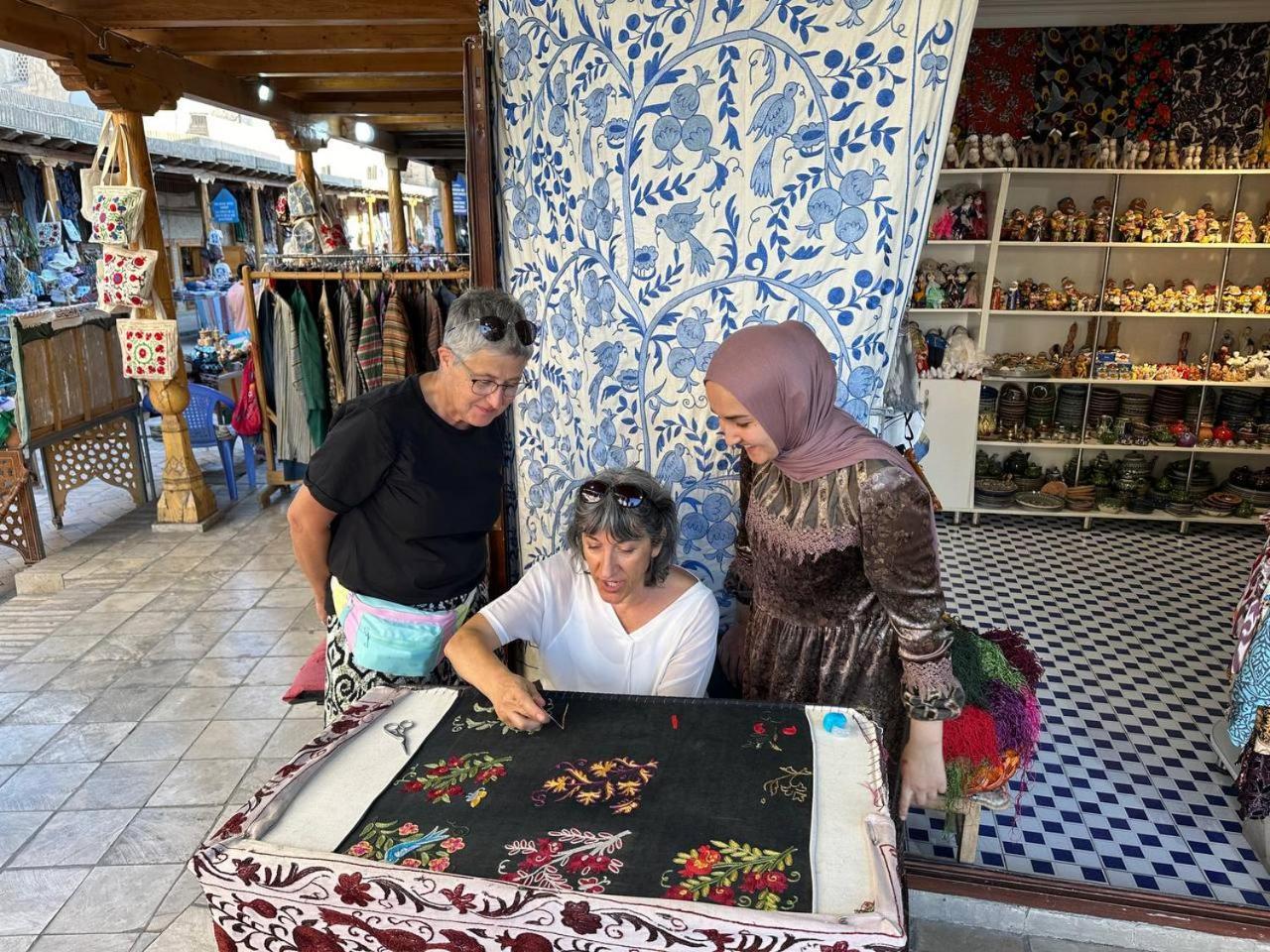 Hotel Rizqiro'Z Boutique Buchara Buitenkant foto