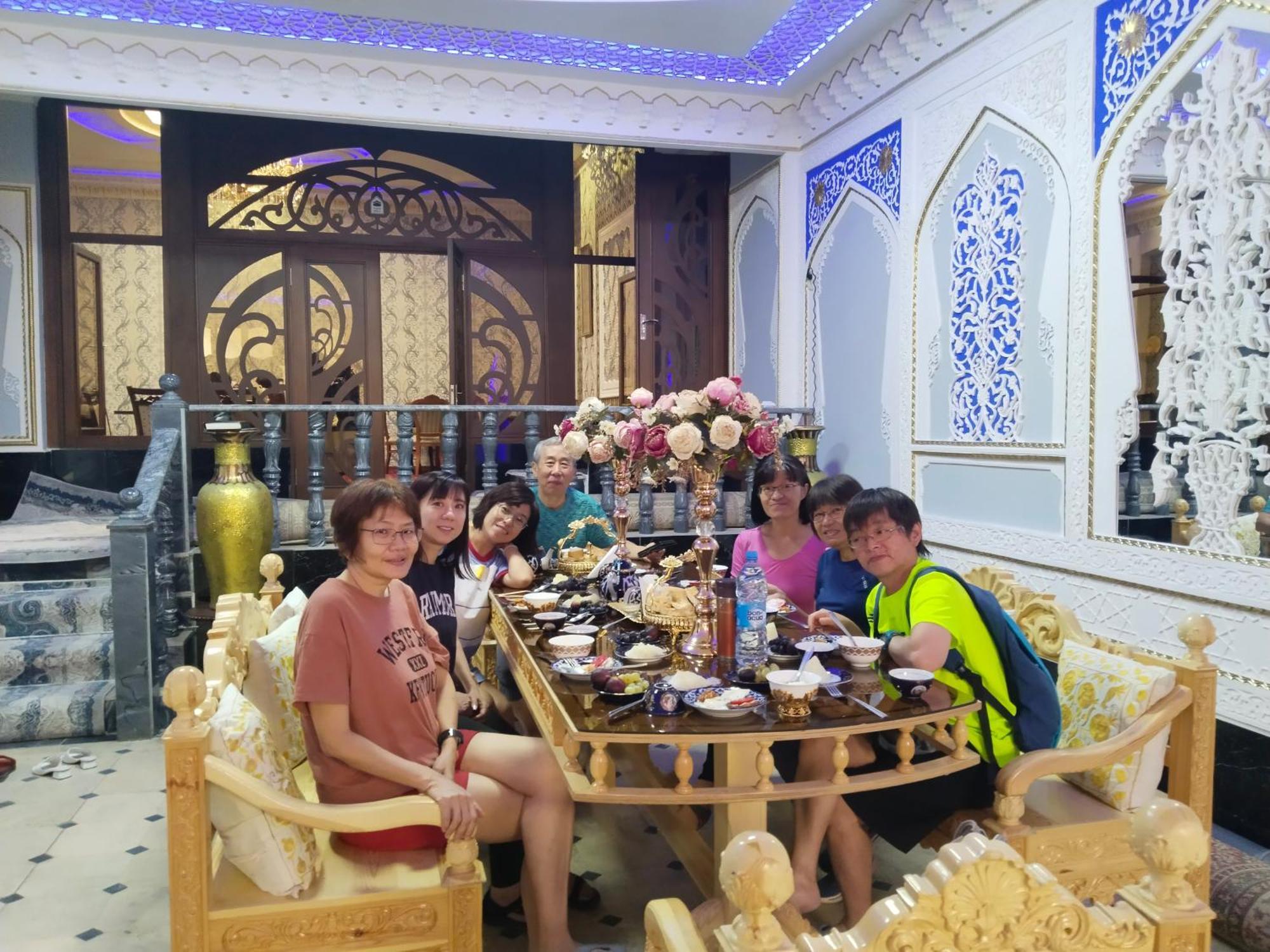 Hotel Rizqiro'Z Boutique Buchara Buitenkant foto