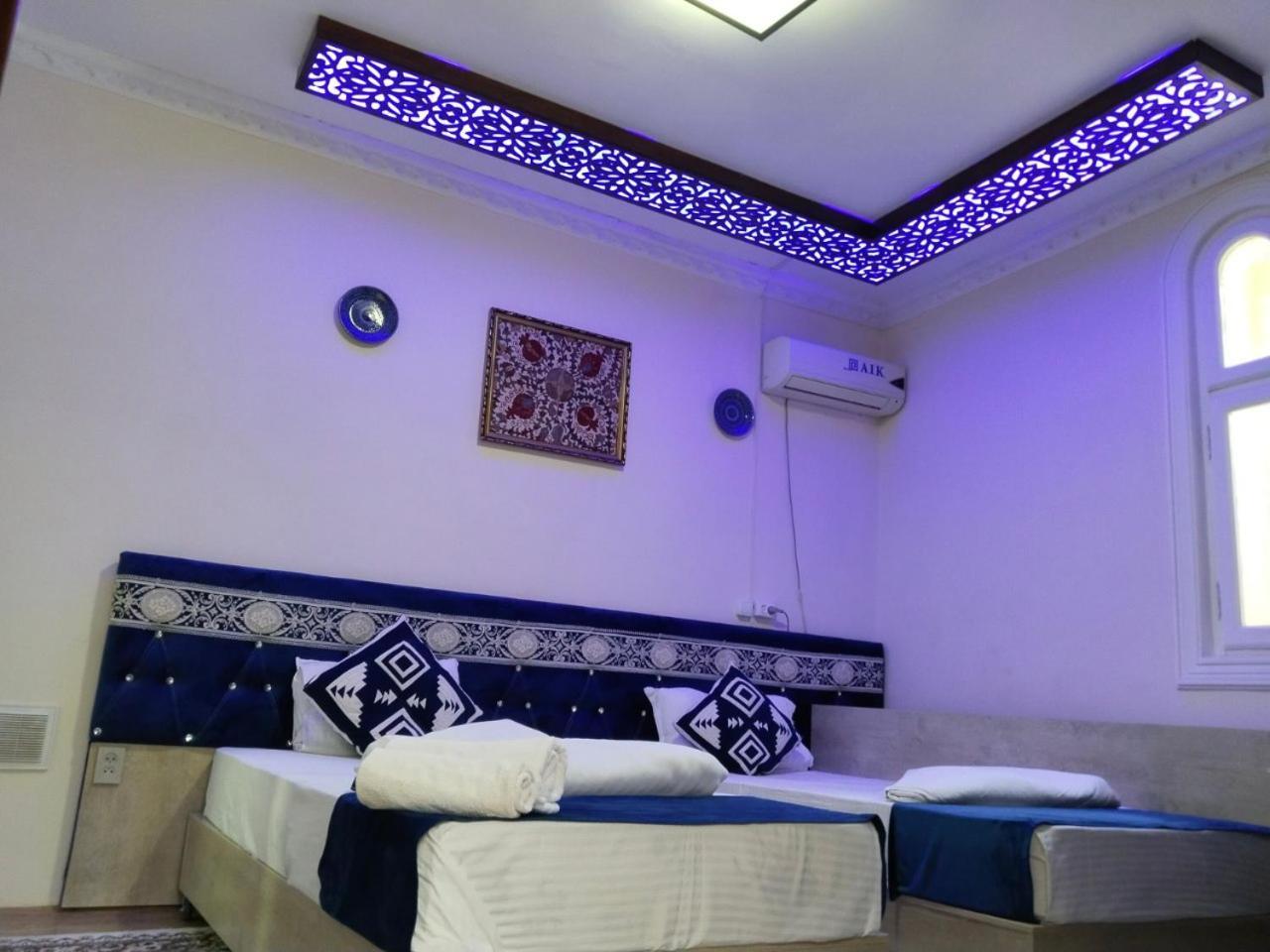 Hotel Rizqiro'Z Boutique Buchara Buitenkant foto
