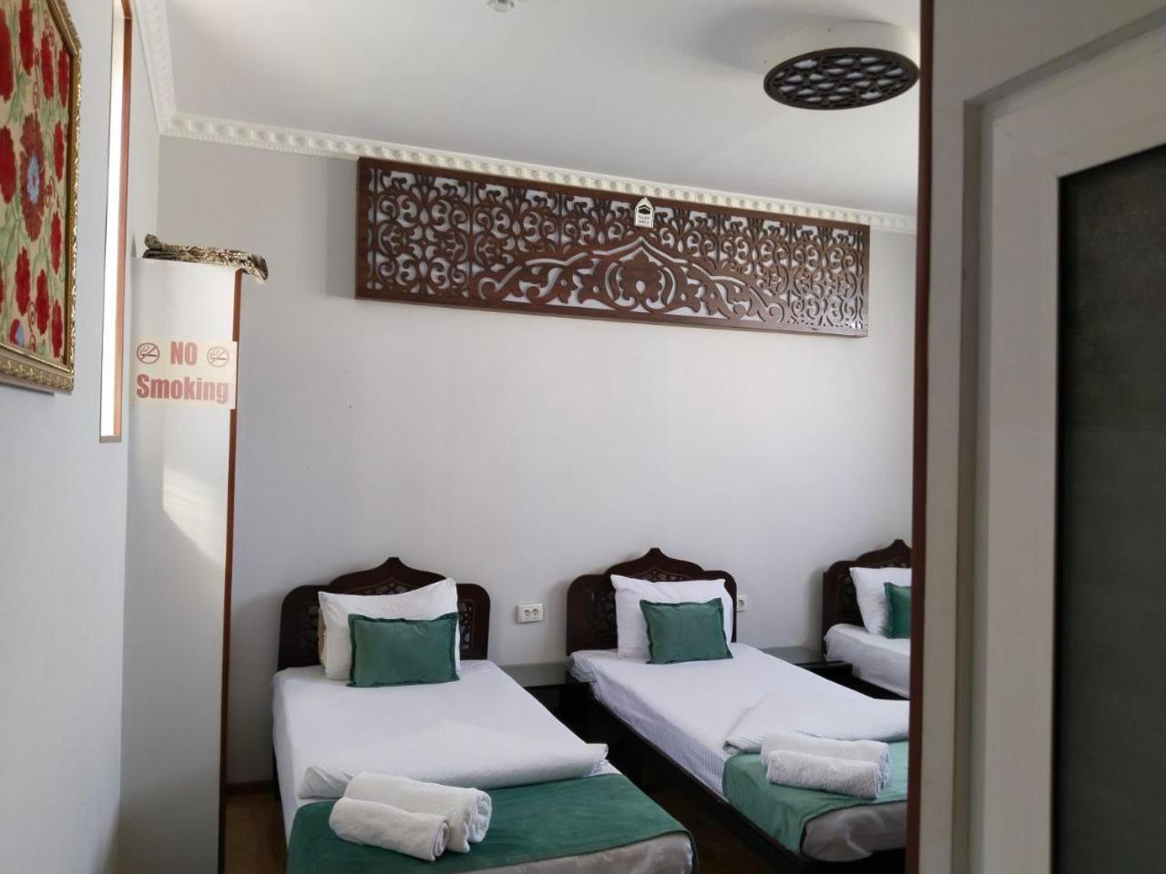 Hotel Rizqiro'Z Boutique Buchara Buitenkant foto
