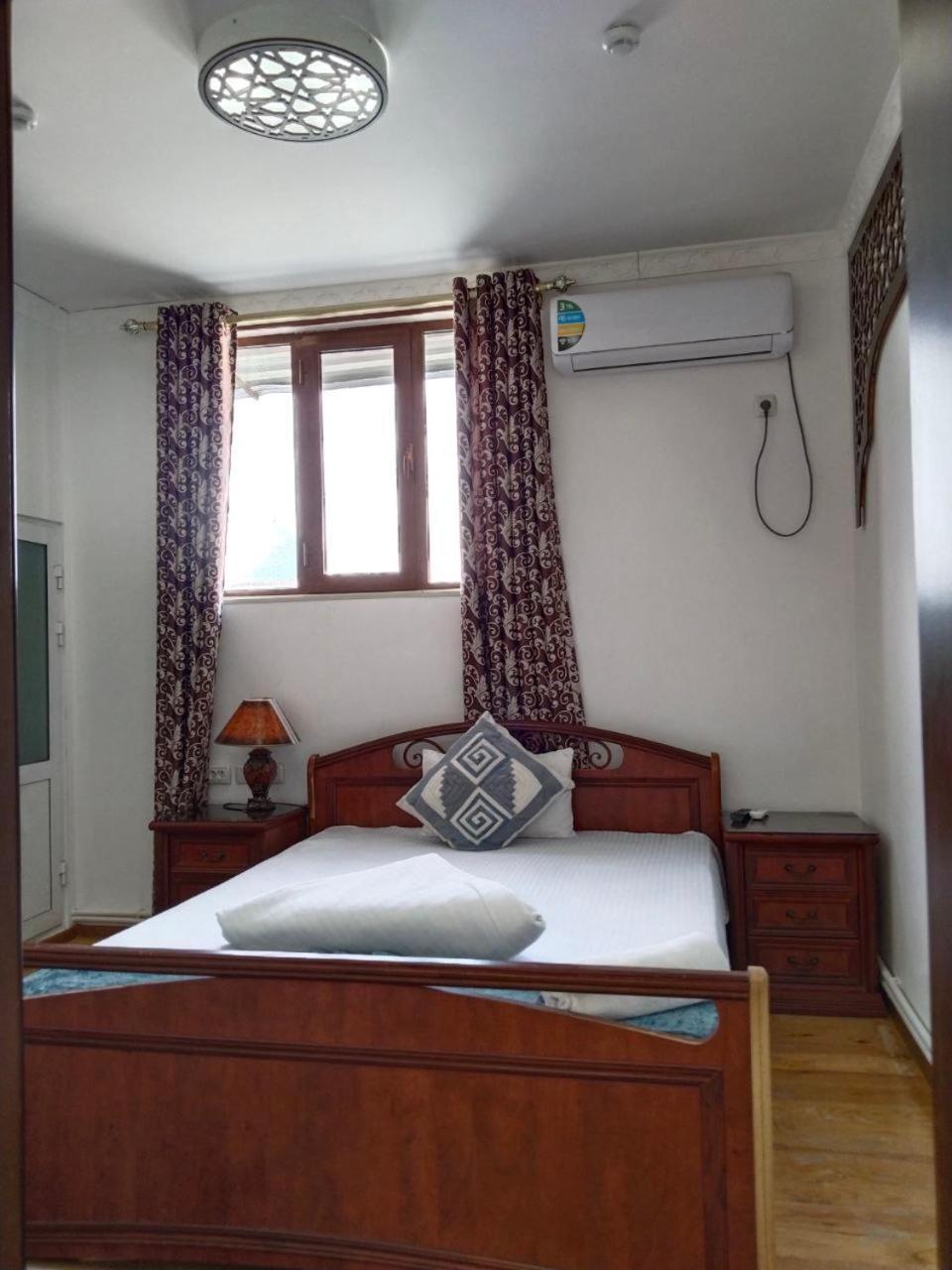 Hotel Rizqiro'Z Boutique Buchara Buitenkant foto