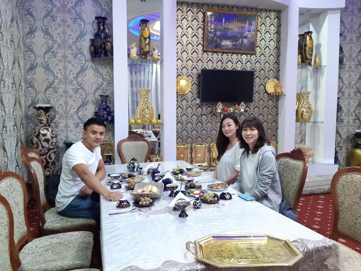 Hotel Rizqiro'Z Boutique Buchara Buitenkant foto